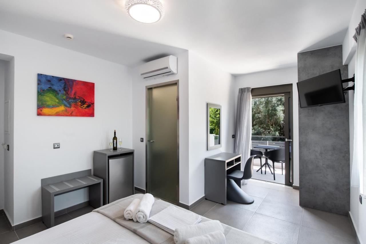 Aurelia Apartment Nikiana Exterior photo